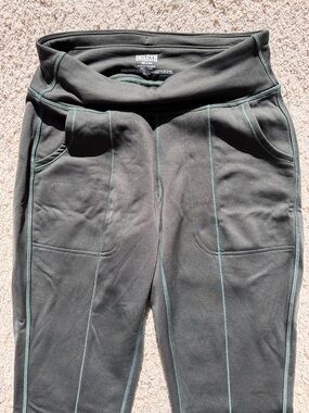 Duluth Trading NoGA Olive Green Fleece Active Leggings